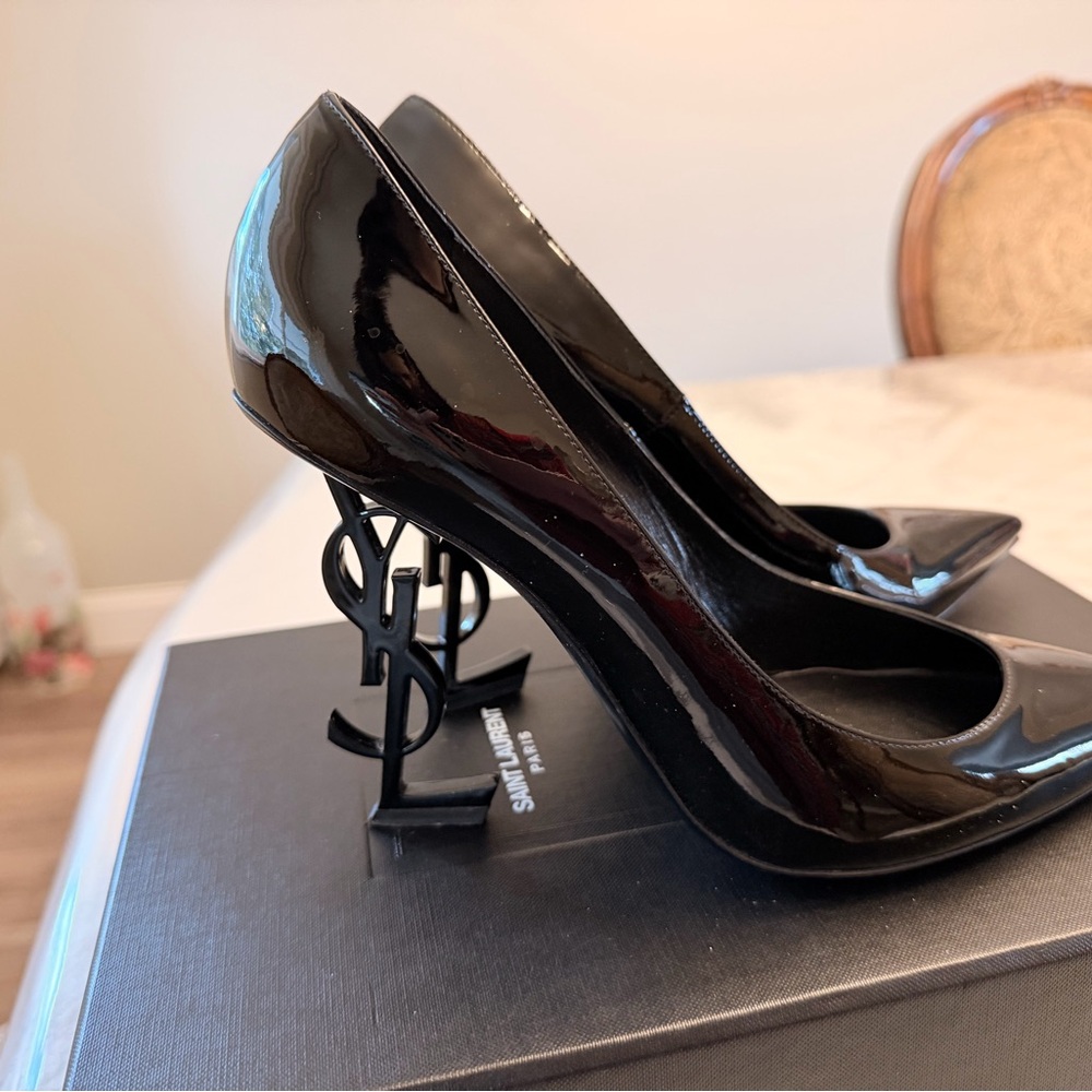 Saint Laurent Glossy Black Heels with Logo Detail